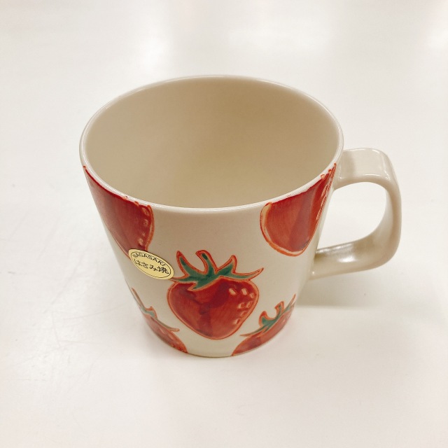 波佐見焼  マグカップ 陶器 苺柄（いちご・イチゴ）