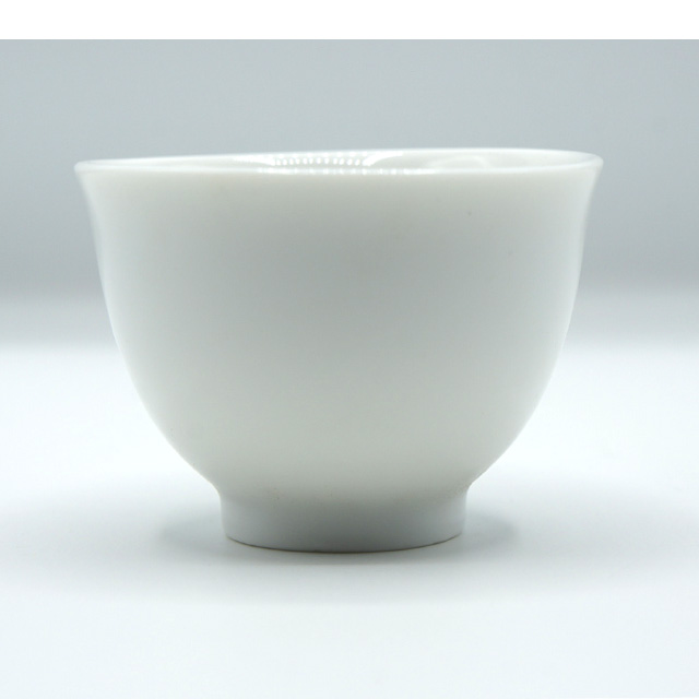 白い 小さい 湯のみ（ゆのみ・湯呑み・湯飲み）