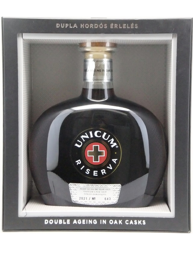 ウニクム　レゼルヴァ　40度　700ｍｌ　並行輸入品