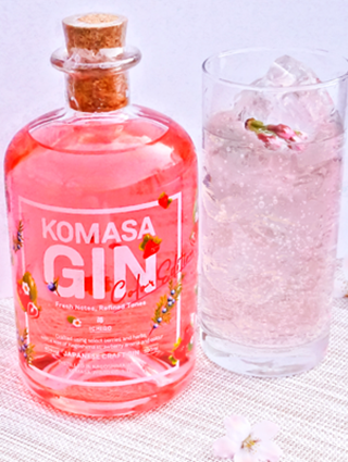 KOMASA GIN 苺 Color Edition（いちごカラーエディション）　45度　500ｍｌ　正規品
