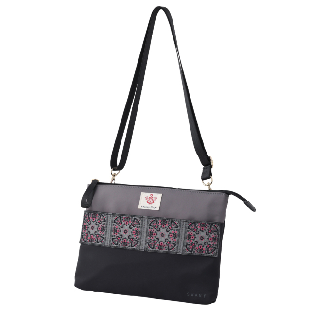 A-688 Michiko Kugeスクエア刺繍ハンドルポーチ