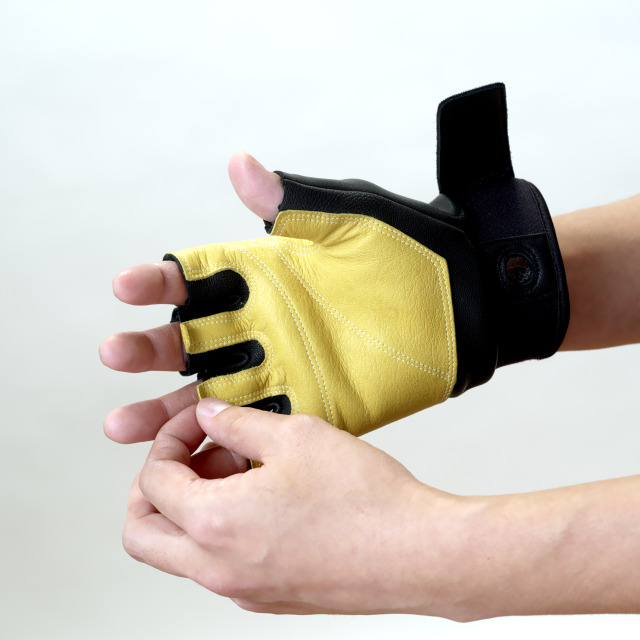 TR-715 Vertical Climbing HF Glove(バーティカルクライミングハーフ