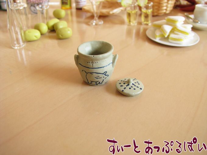 【クリックポスト可】ぶたさん柄　ふた付きポット　NY18099
