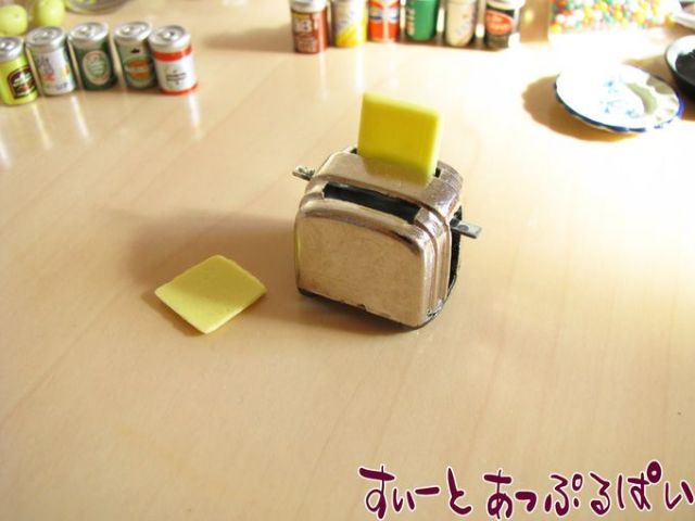 【クリックポスト可】トースター　食パン２枚付き　ID10053