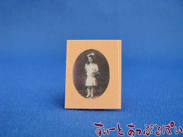 【クリックポスト可】時代を感じるお嬢様の写真　NY23006