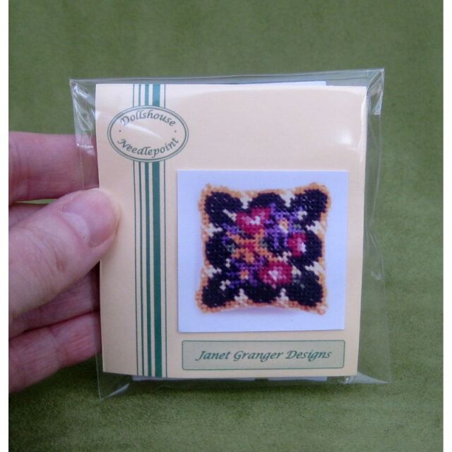 クリックポスト可】【英国製】ミニチュア ニードルポイント（刺繍