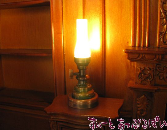 3V電池式LED照明】 カフェ風アンティークシャンデリア 4灯 HKL