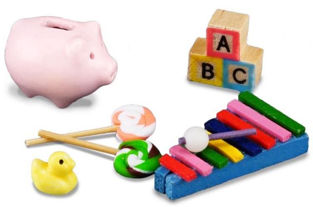 ミニチュアパン ✽ 焼き菓子他 ✽ ピクニックバスケット付 ピクニックバスケット 食器＆ドリンク付き MWDM338