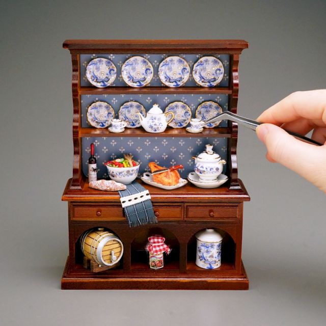 ロイターミニチュア】 キッチンビュッフェ ブルーオニオン RP1745-4