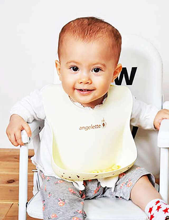 グッチ　ベビー　チルドレン　ビブ　スタイ　食事　エプロン　服 グッチ ベビー チルドレン ビブ スタイ 食事 エプロン 服