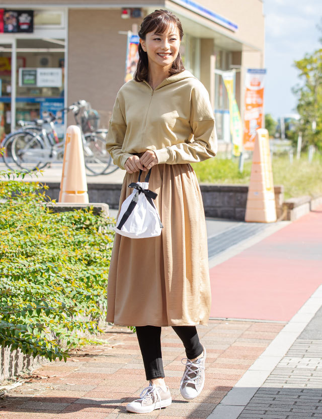 スウェット サテン 異素材ドッキングパーカーワンピース 授乳服マタニティウェア 産前産後兼用