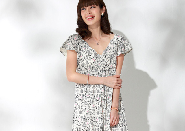 HELLO KITTY×DESIGNERS GUILD×SWEETMOMMYコラボ 日本製 キティ