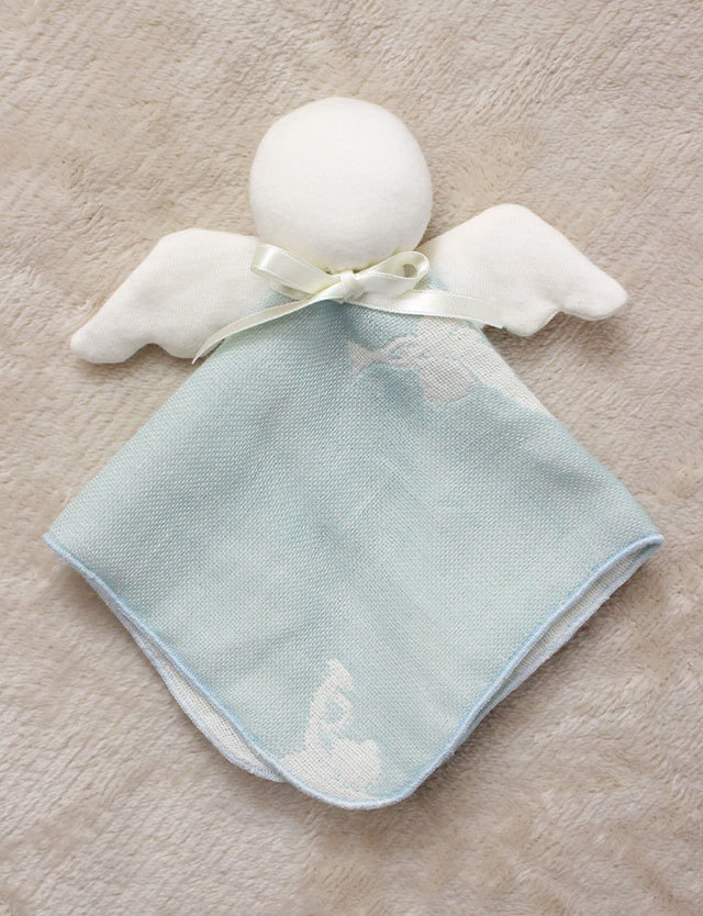 日本製 優しい音色の鈴入り♪ エンジェルのにぎにぎ ベビーグッズ