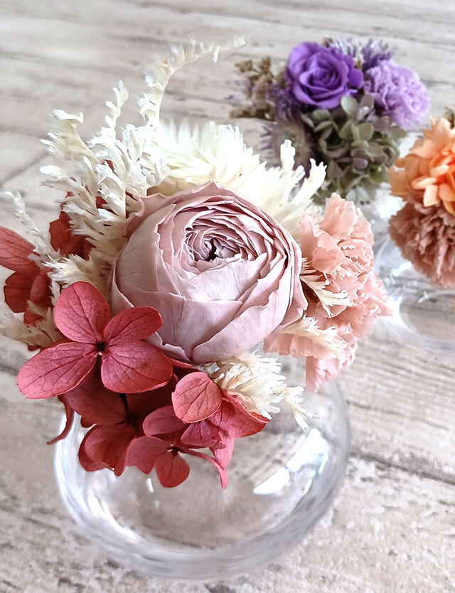 丸の内発 プリザーブドフラワー【S グラスポッド】 【送料無料