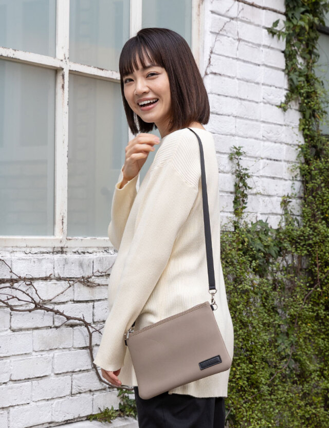 ネオプレーン素材トートバッグ 2点セット サコッシュ セット【SWEET