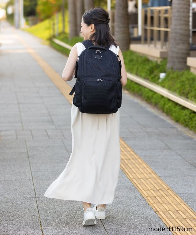 4万人以上のママが選んだ マザーズリュック ビックサイズ(23L