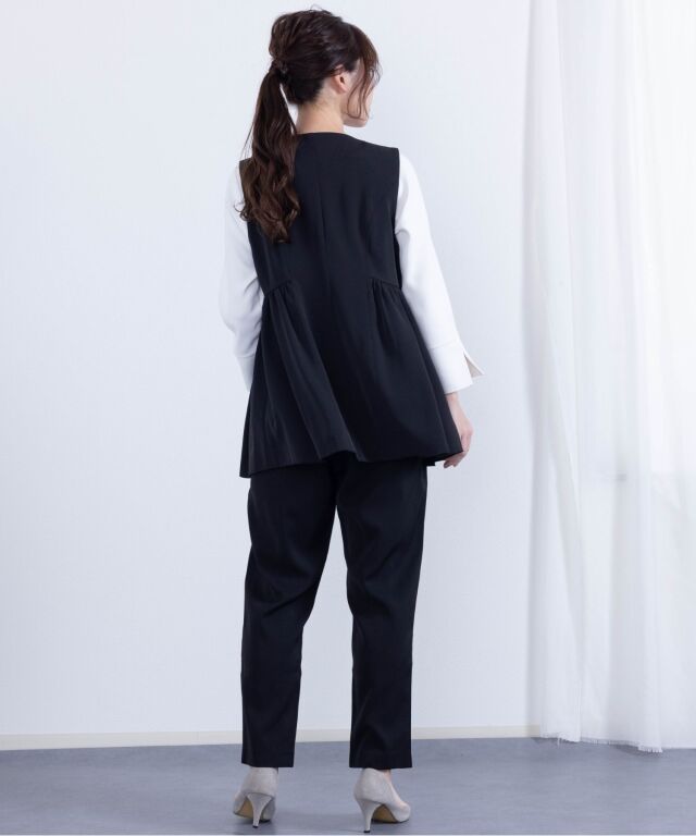 ペプラムジレ×バックシャンブラウス×テーパードパンツ セットアップ 3