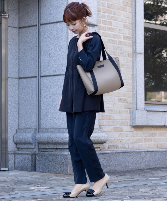 ペプラムジレ×バックシャンブラウス×テーパードパンツ セットアップ 3