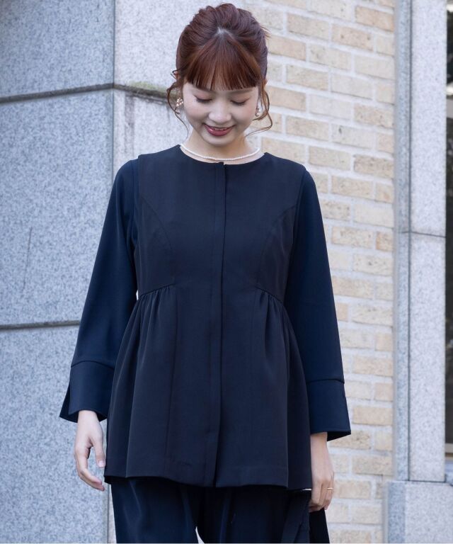 ペプラムジレ×バックシャンブラウス×テーパードパンツ セットアップ 3