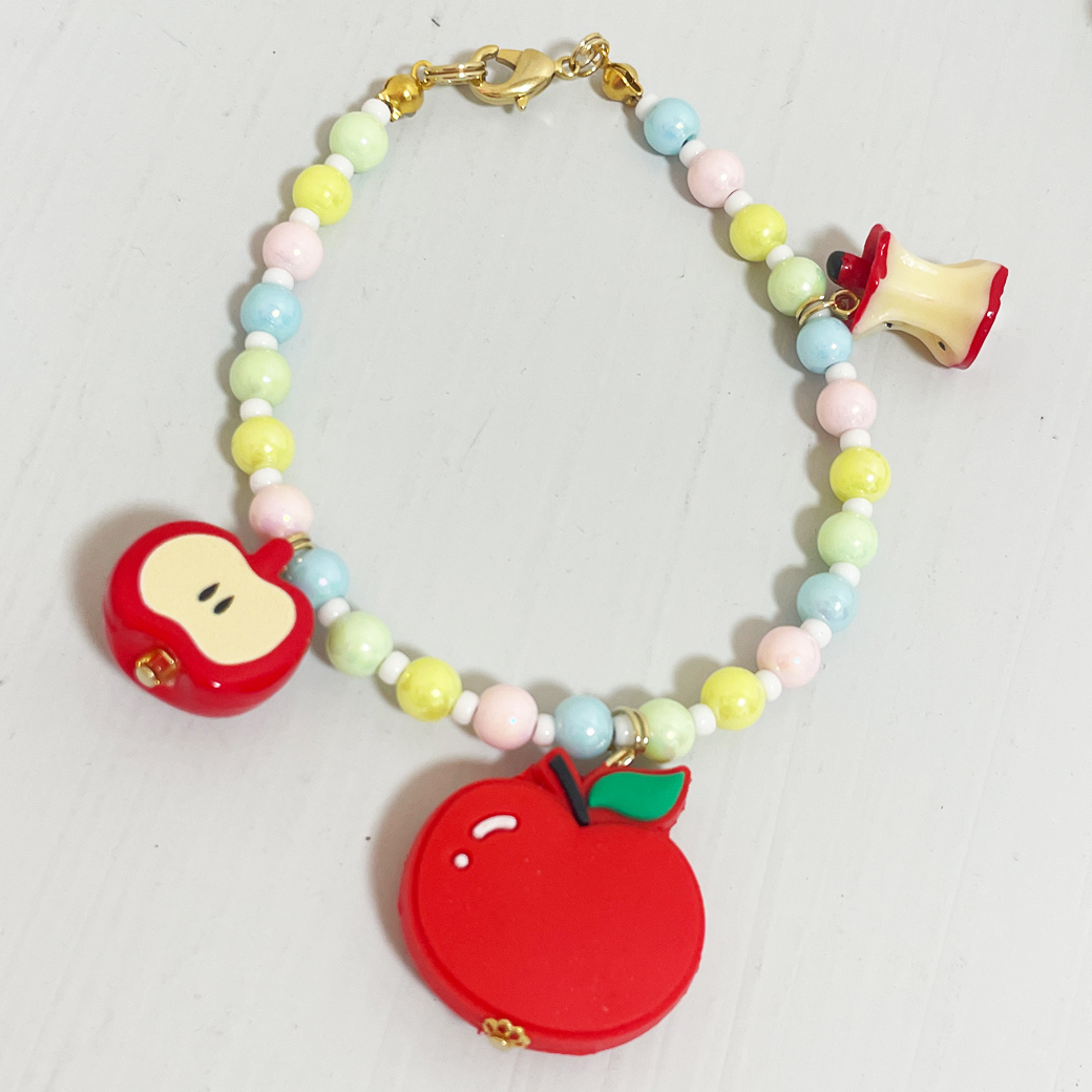 ※数量限定予約商品※【baby maryコラボ】たっぷりんごチャーム