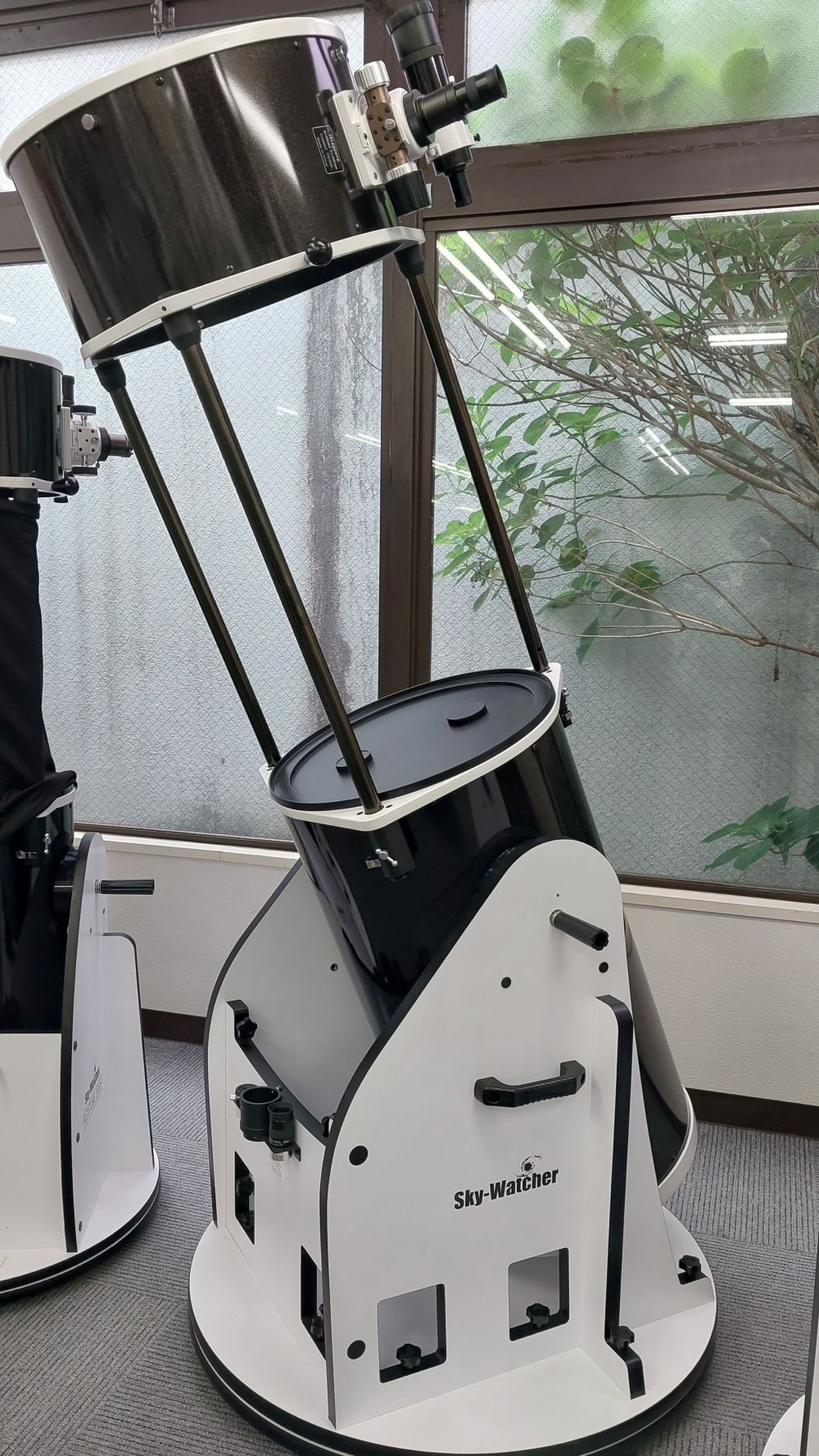 【展示品特価】Sky Watcher ドブソニアン望遠鏡　DOB16（S）