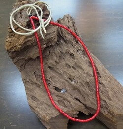 ＴＨＥ ＢＩＮＧＯ ＢＲＯＴＨＥＲＳ ザ・ビンゴブラザーズ ホワイトハーツビーズネックレス