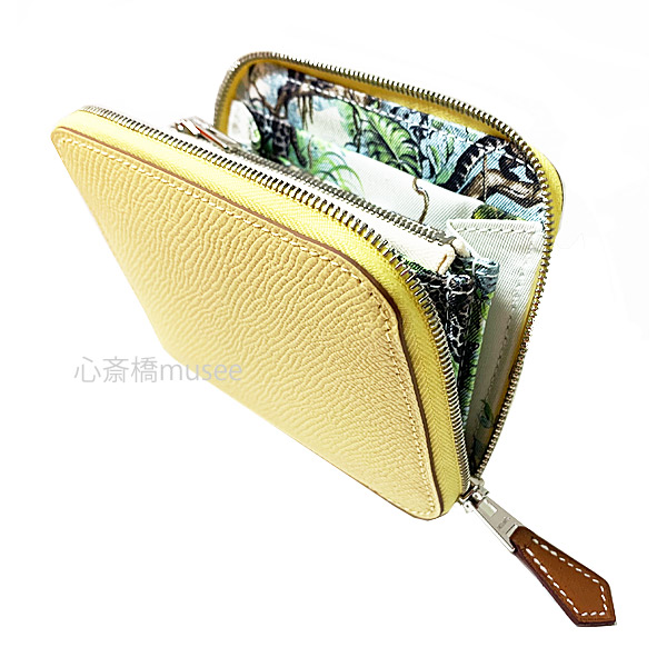 HERMES シルクインコンパクト　エトープ　エトゥープ　赤道直下 HERMES シルクインコンパクトエトープエトゥープ赤道直下