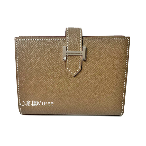 ≪ 新品 ≫ エルメス ベアン コンパクト エプソン エトゥープ  シルバー金具 U刻印 箱付きラッピング Wallet Bearn Compact Veau Epson Etope Silver Backle