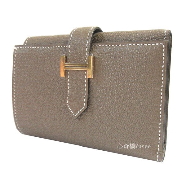 ≪ 新品 ≫ HERMES　エルメス　ベアン コンビネ 三つ折り ミニ財布 エトゥープ　 ゴールド金具 シェーブル　箱 リボン ラッピング HERMES Bearn Souffle  Etope Gold Backle Chevre