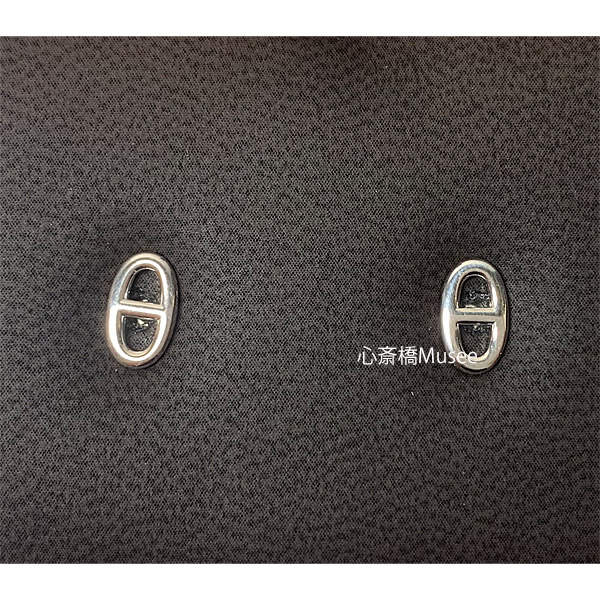 《 新品 》 エルメス シェーヌダンクル ピアス シルバー製 TPM SV925 HERMES 箱　リボン ラッピング　シルバー Boucles d'oreilles Chane d'ancre, trs petit modle  Chaine d'ancre earrings, very small model brand new