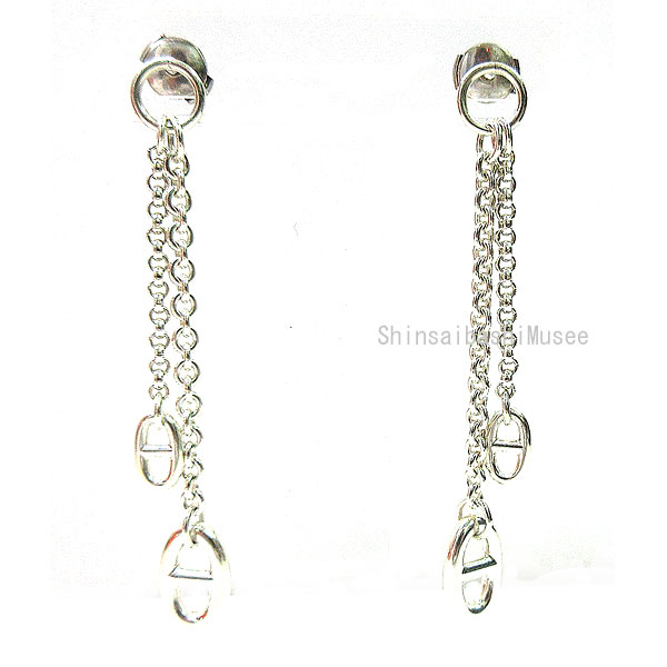 《 新品 》エルメス ニューファランドール チェーン ピアス シルバー製 SV925 HERMES 箱 リボン ラッピング BOUTONS D OREILLES MULTI PM NEW FARANDOLE 《BrandNew》Hermes Chaine d'Ancre Enchene Earrings One Ear Silver SV925 HERMES Box Ribbon Wrapping 