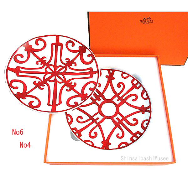 ≪新品≫HERMES エルメス ガダルキヴィール シリーズ パンプレート ペア 17cm No4 / No6 HERMES　GUADALQUIVIR White / Red プレゼント 箱　レア！ ホワイト/レッド 赤 白