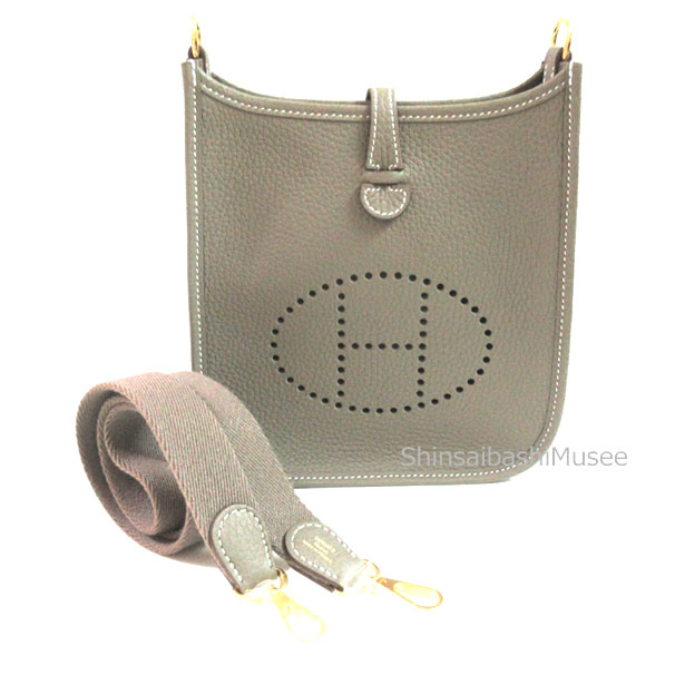 ≪新品≫エルメス エヴリン 16 Mini TPM ショート アマゾン エトゥープ ゴールド金具 トリヨン ショルダーバッグ  K刻印 ≪Brand new≫ Hermes Evelyn 16 Mini TPM Amazon Etoupe Shoulder Bag Gold Hardware Taurillon K Stamp 
