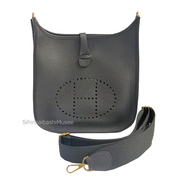 ≪ 新品 ≫ エルメス エヴリン トロワ PM 29 黒 ブラック ゴールド金具 トリヨン ショルダーバッグ W刻印 ポケット付 Hermes Evelyne 3 PM 29 Noir Black Gold harswear