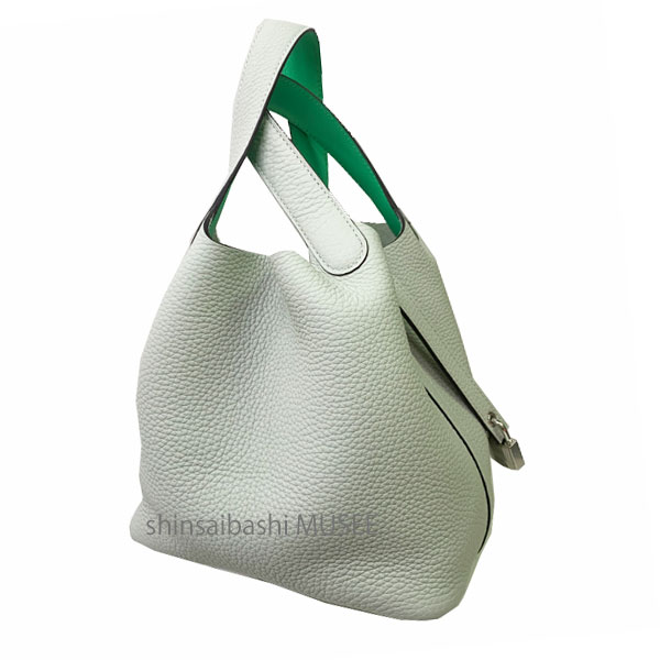 ≪新品≫ エルメス ピコタン PM カデナロック エクラ グリネヴェ ヴェールコミック シルバー金具 トリヨン W刻印 グレー 箱 リボン ラッピング ≪Brand new≫ Hermes Picotin PM Padlock Eclat Greeneve Vert Comic Silver hardware Taurillon W stamp Grey Box Ribbon