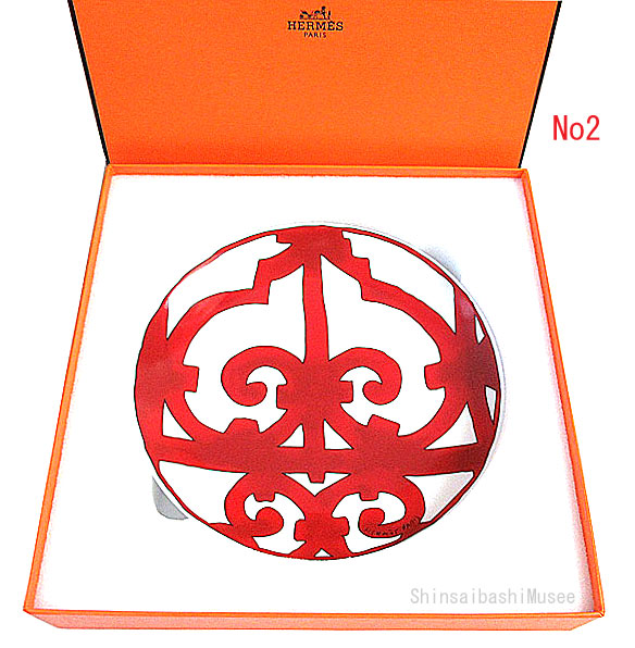 ≪新品≫HERMES エルメス ガダルキヴィール シリーズ パンプレート 1枚 17cm No2 皿 デッシュ プレート GUADALQUIVIR White / Red プレゼント 箱　レア！ ホワイト/レッド 赤 白