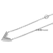 ≪新品≫ Vuitton ルイヴィトン ネックレス・エセンシャルV シルバー M63197 ネックレス LV ビトン　V  箱  ラッピング ペンダント