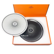 ≪ 新品≫HERMES エルメス Hデコ　シリーズ パン プレート　14cm 白 / 黒　ホワイト/ブラック 2個 セット ペア 箱 リボン　ラッピング Hdeco pair white / black plate pair gift box