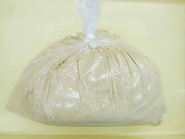 オリジナル　配合えさ　素ヌカ（2kg）