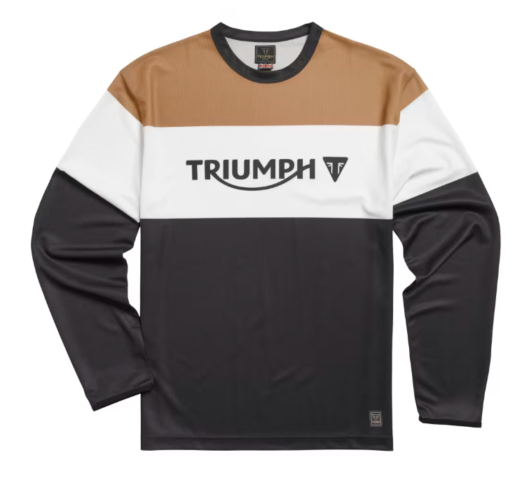 トライアンフ長袖Ｔシャツ：ADVENTURE CENTRE T-SHIRT