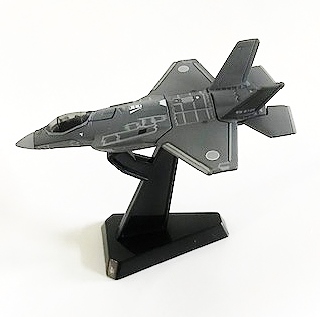 自衛隊グッズ トミカプレミアム28 JASDF F-35戦闘機ライトニング