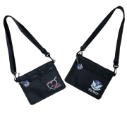 自衛隊グッズ　サコッシュ　ブルーインパルスハート、エンブレムの2種　