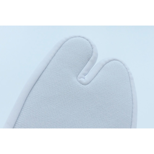 福助足袋 ストレッチたび オールシーズン/ゆたか型/4枚コハゼ/ナイロン底/伸びる足袋/年間用【白足袋 少し足の大きめな方に】 福助足袋 ストレッチたび オールシーズン/ゆたか型/4枚コハゼ/ナイロン底/伸びる足袋/年間用【白足袋 少し足の大きめな方に】