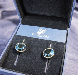 スワロフスキー SWAROVSKI 　アクセサリー　ピアス　883552　【ブランドボックス入り/新品】