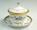 ウェッジウッドWedgwood  グレース　オリエンタルティーカップ蓋つき＆ラウンドトレイ１２ｃｍ