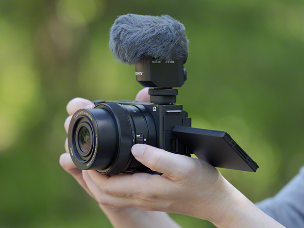 ZV-E10K_SELP16502_situatuion_03_008