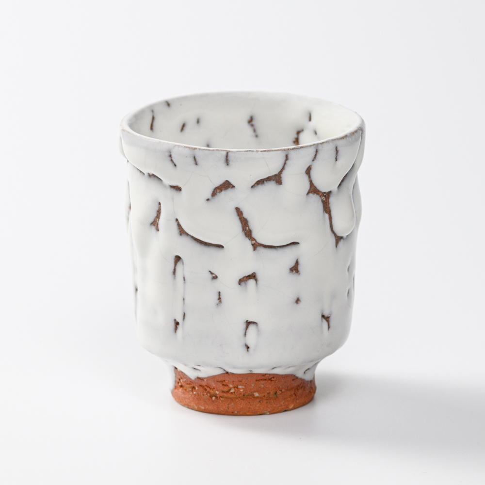 萩焼(伝統的工芸品)湯呑小鬼白松筒線彫No15