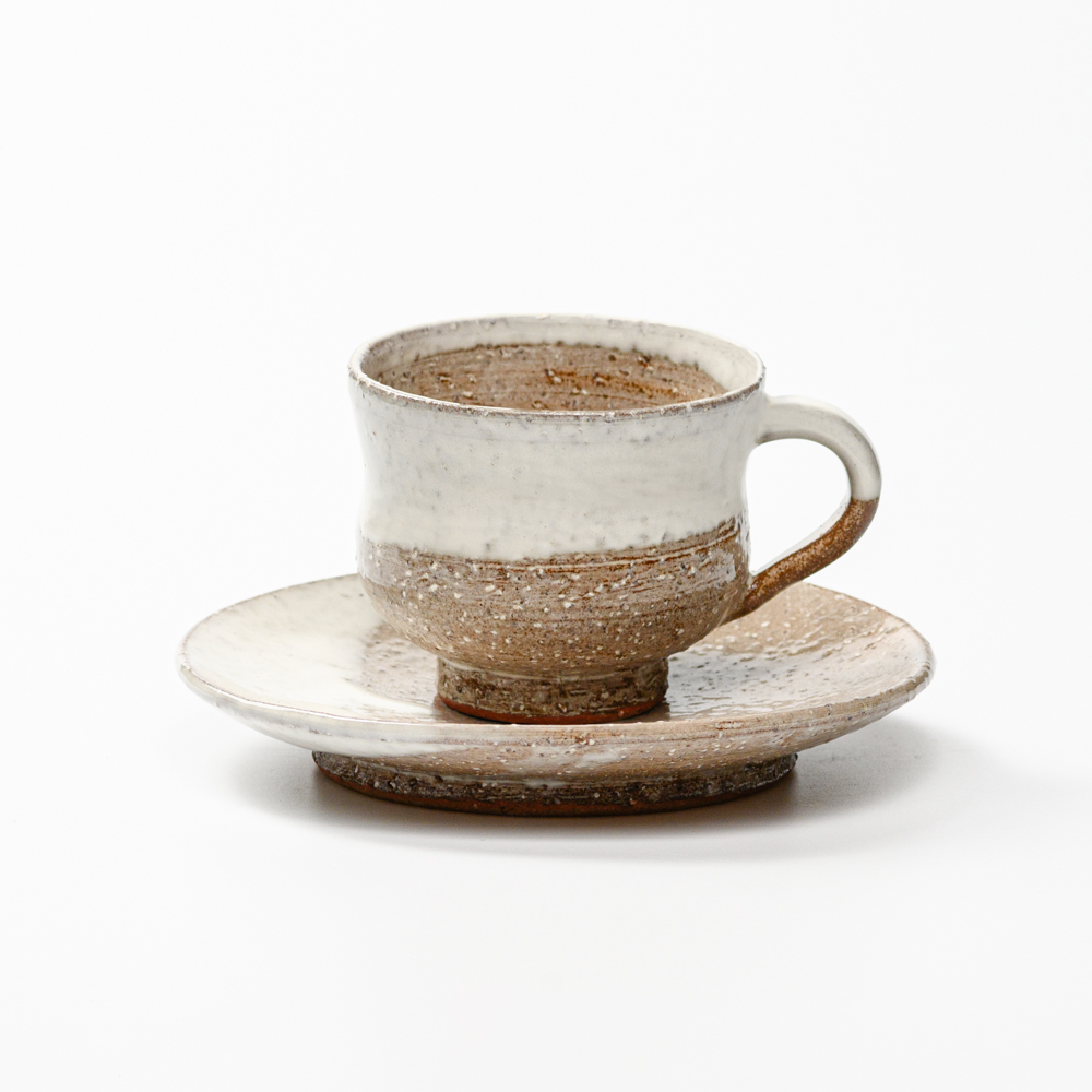 萩焼(伝統的工芸品)カップ＆ソーサ白萩掛分け胴締No529