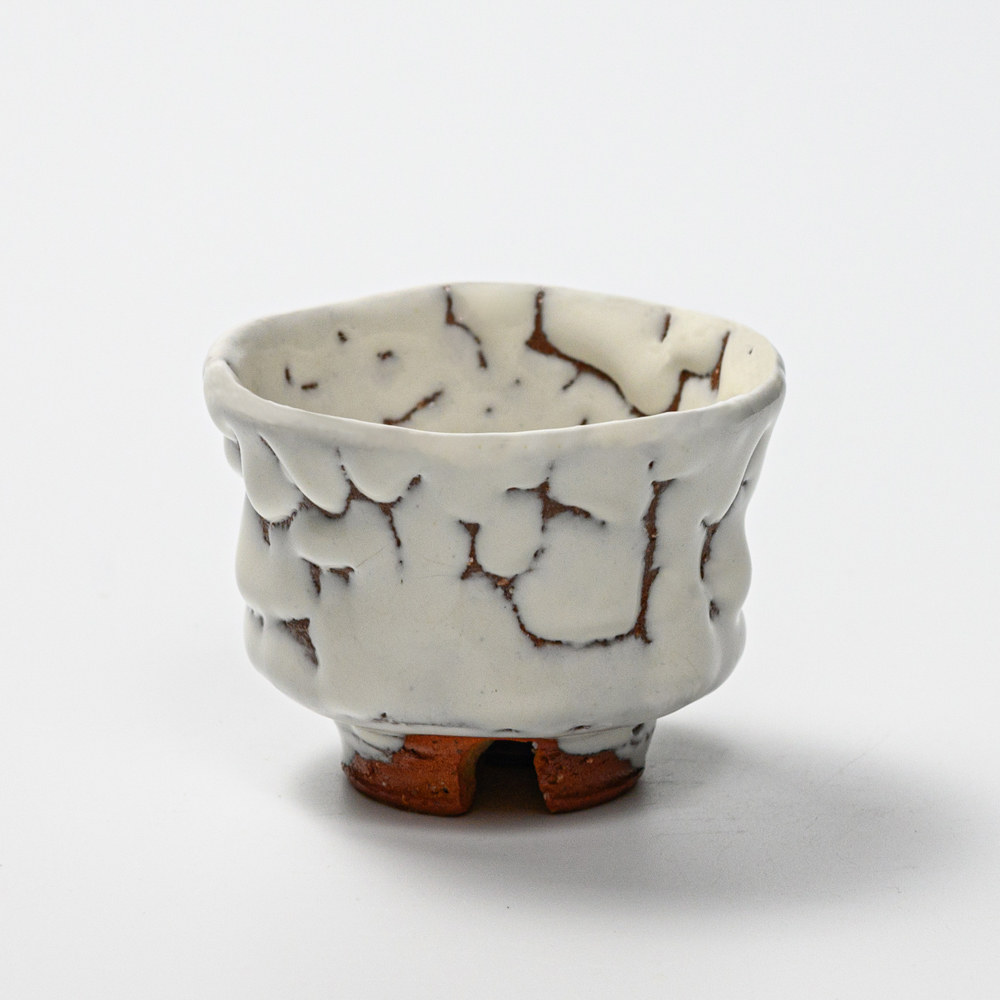 萩焼(伝統的工芸品)ぐい呑鬼白松端反No821