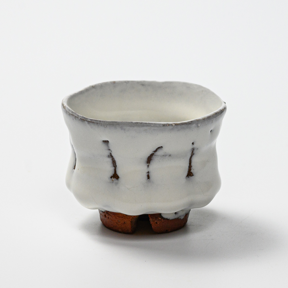 萩焼(伝統的工芸品)ぐい呑鬼白竹端反No822